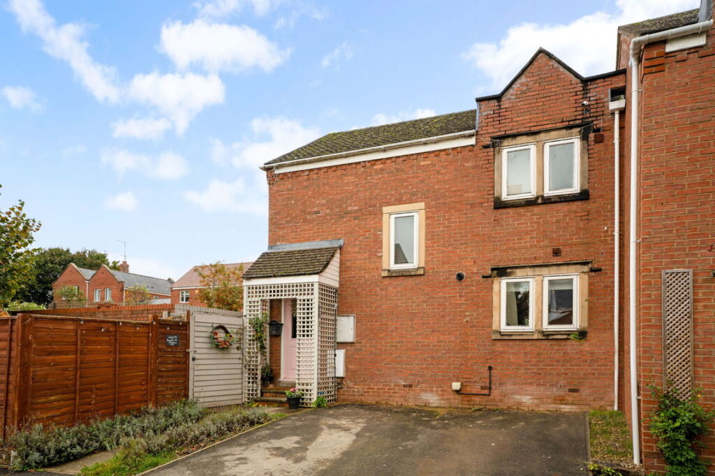Miles Meadow, Newbold On Stour, Stratford-upon-avon, CV37 8UW